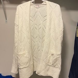 So, off white sweater, size S.